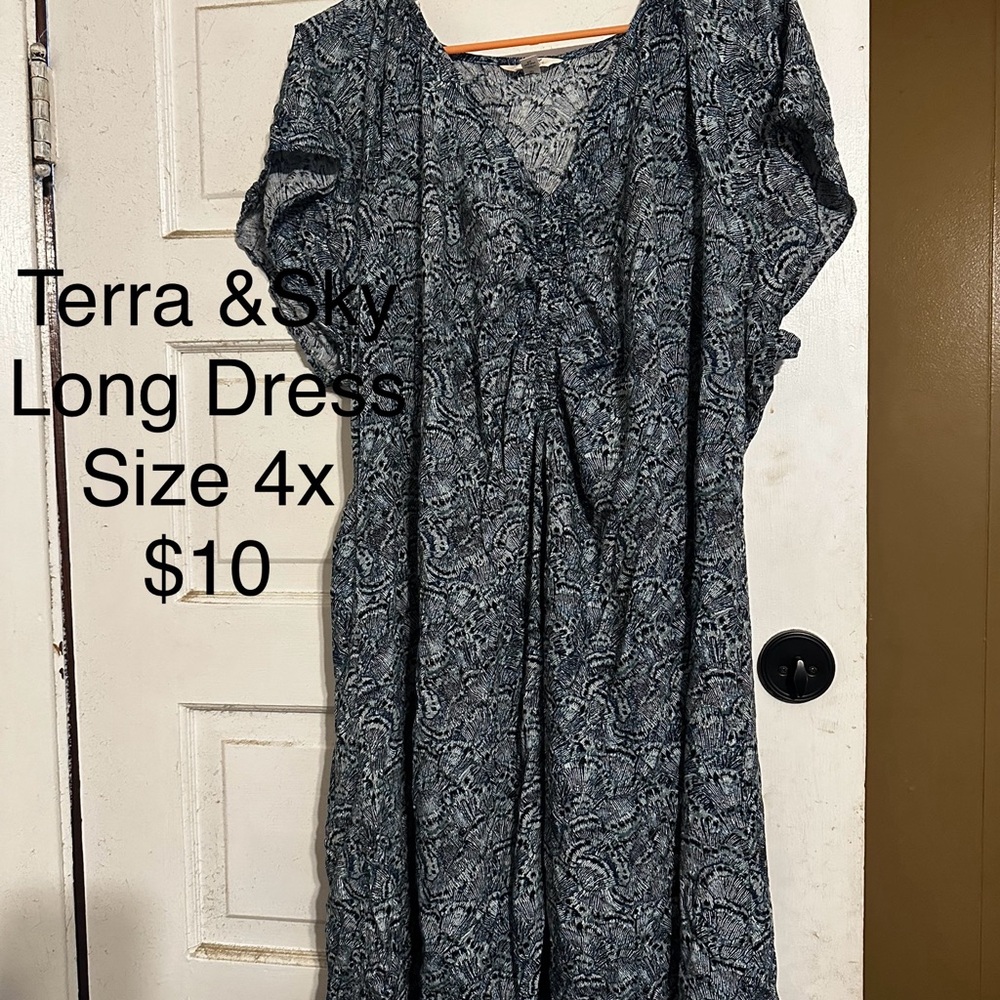 Terra & Sky Gray Patterned Maxi Dress